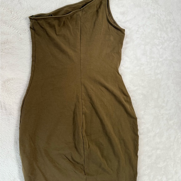 Express One-Shoulder Dress - Picture 3 of 3